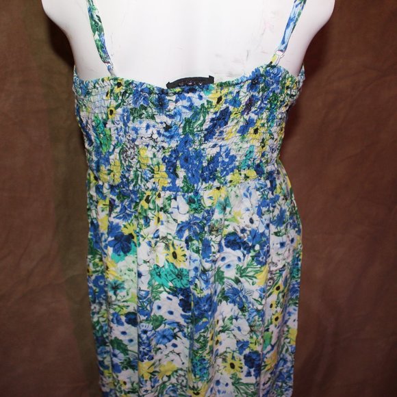 Floral Dress - Picture 6 of 8